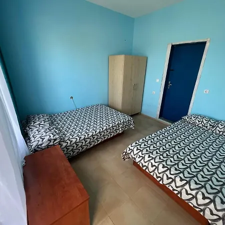 Blue House 1914 בית הארחה סינמורץ